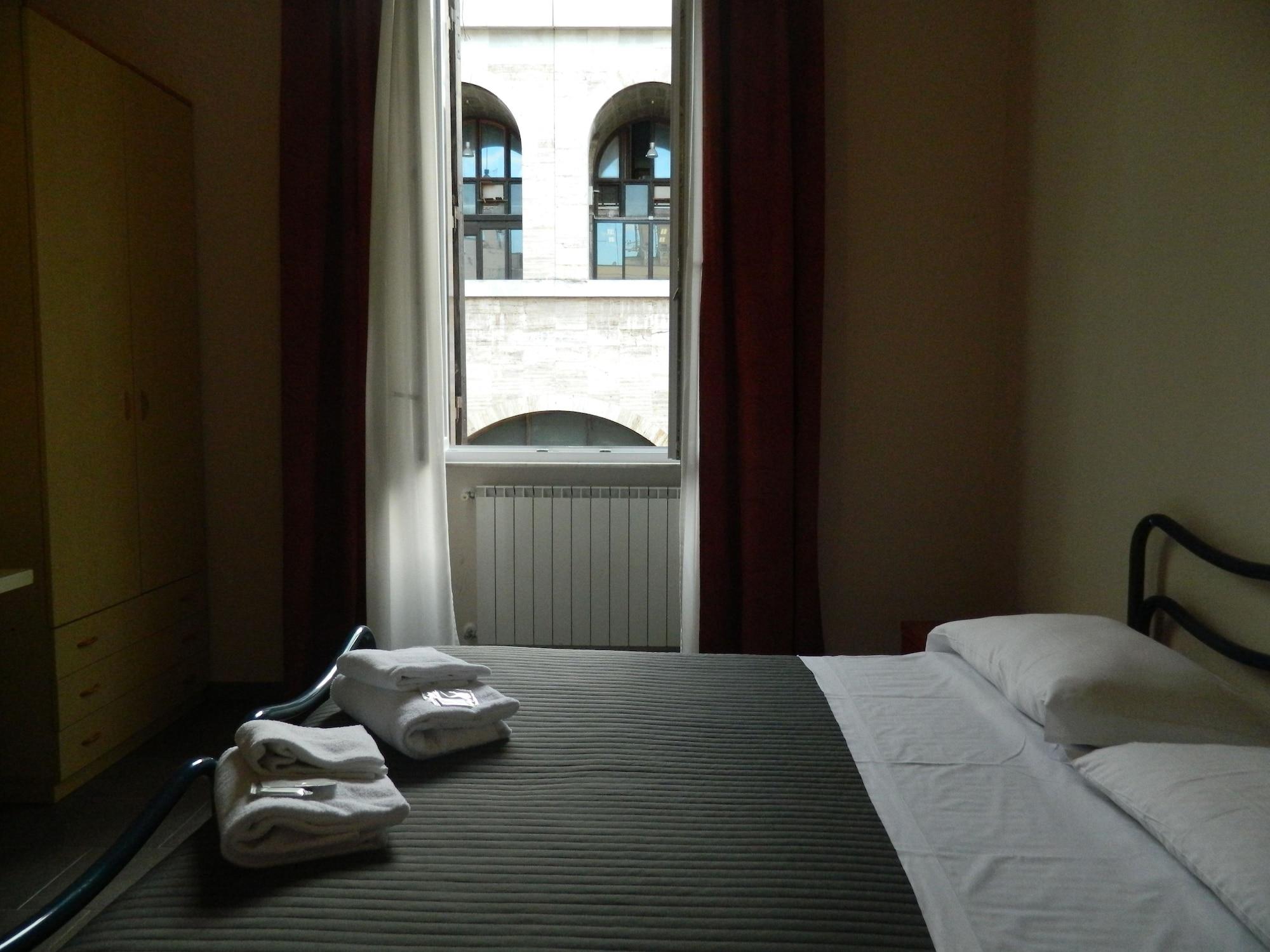 Hotel Ciao Roma Esterno foto