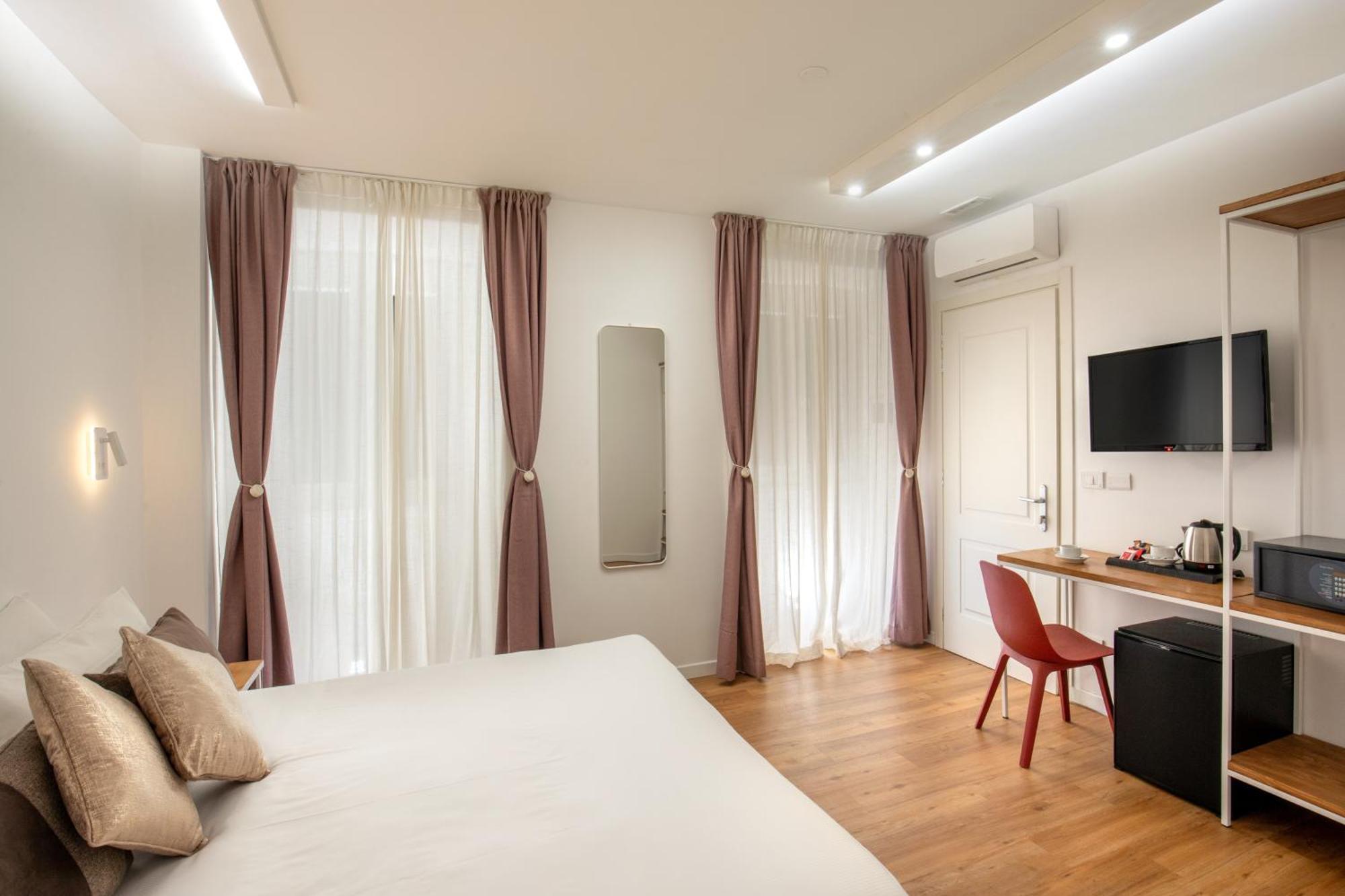 Hotel Ciao Roma Esterno foto