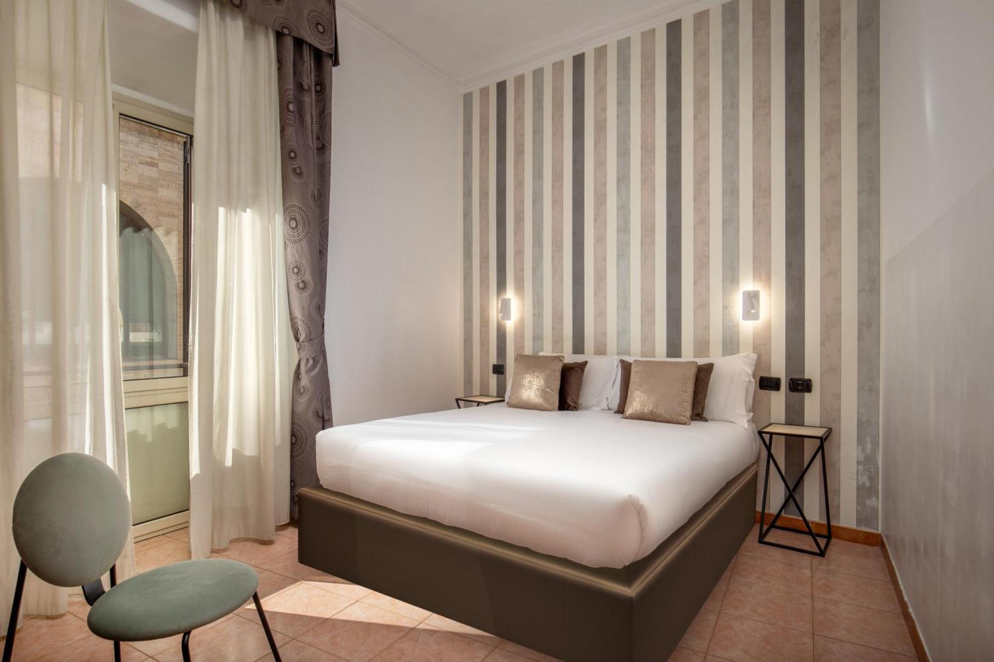 Hotel Ciao Roma Esterno foto