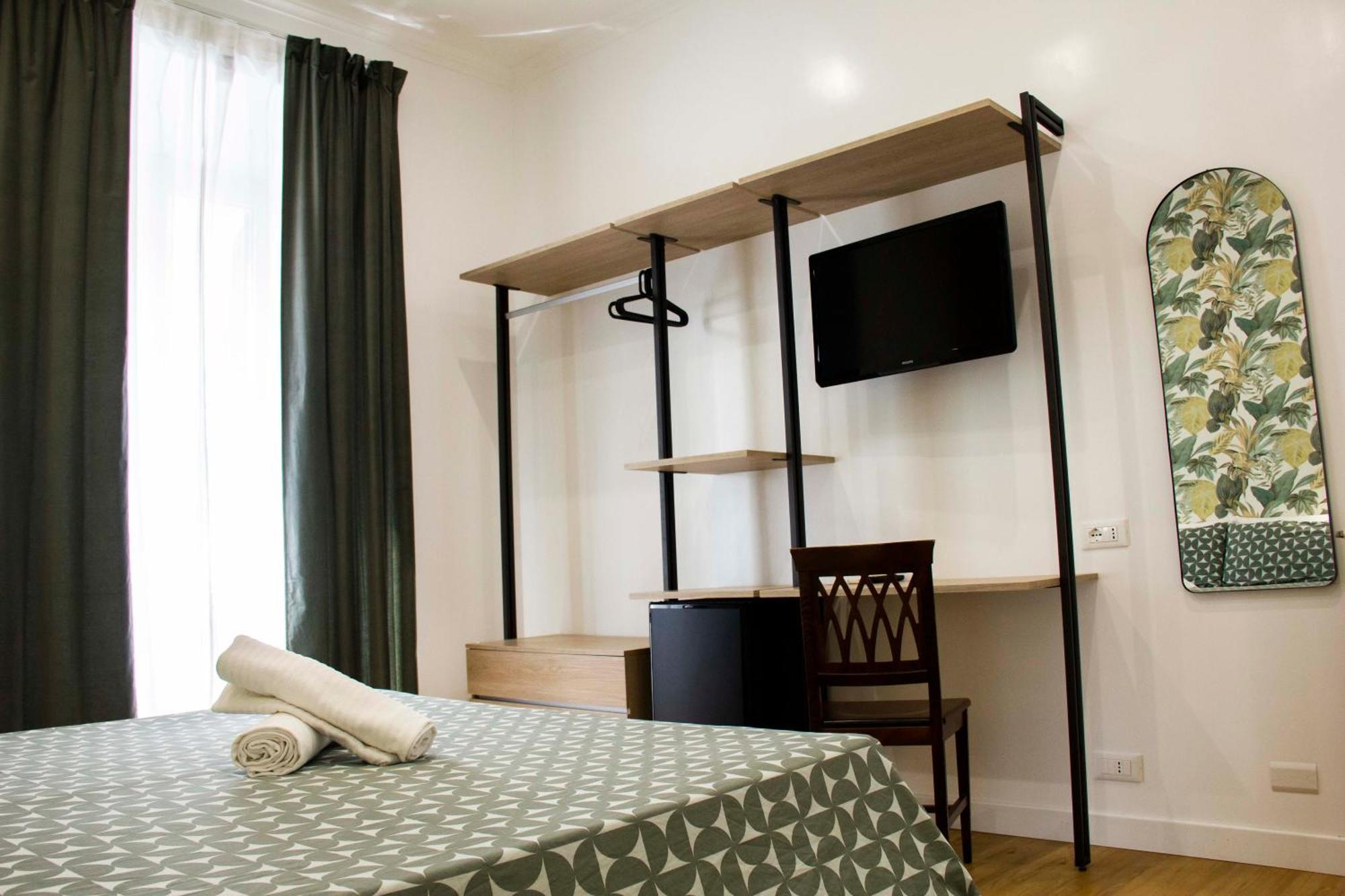 Hotel Ciao Roma Esterno foto